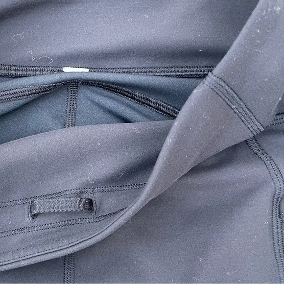 Lululemon Invigorate High-Rise Tight 25" size 6 preloved activewear gym workout - Picture 5 of 7